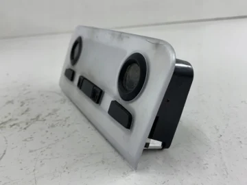 BMW E81 E87 LAMPKA WNĘTRZA OŚWIETLENIE KABINY 6951253 - zdjęcie 4