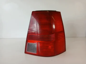 VW GOLF IV KOMBI LAMPA PRAWA TYŁ