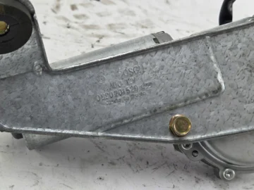 VOLVO V40 I MECHANIZM WYCIERACZKI TYŁ 0390201529 - zdjęcie 3