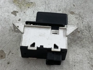 PRZEŁĄCZNIK AWARYJNYCH FORD FOCUS MK1 2M5T13A350AA - zdjęcie 3