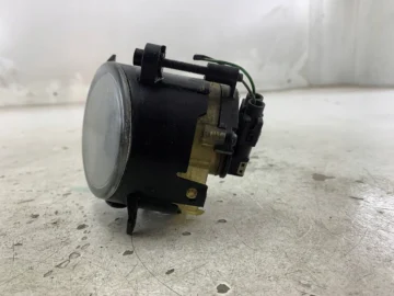 FORD MONDEO MK3 LAMPA PRZECIWMGIELNA HALOGEN PRAWY PRZÓD 1S7115K201AC - zdjęcie 2