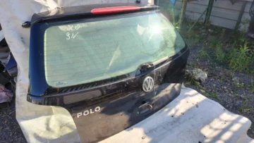 KLAPA BAGAŻNIKA VOLKSWAGEN POLO IV 9N CZARNA - zdjęcie 4