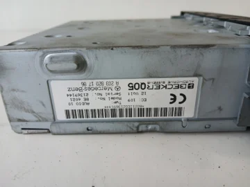 MERCEDES W203 RADIO FABRYCZNE CD A2038201786 - zdjęcie 5