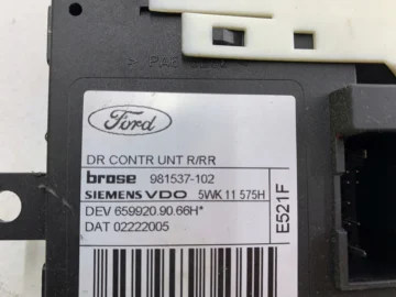 FORD FOCUS MK2 SILNICZEK SZYBY PRAWY TYŁ 981537-102 - zdjęcie 3