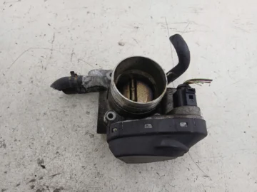 VW GOLF IV BORA SEAT LEON I 1.6 PRZEPUSTNICA 06B133062F