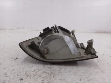VW TOURAN I LIFT LAMPA PRAWA TYŁ - zdjęcie 5