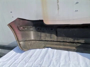 VW GOLF IV ZDERZAK TYŁ TYLNY CZERWONY - zdjęcie 7