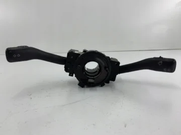 AUDI A3 8L VW GOLF IV PRZEŁĄCZNIK ZESPOLONY 8L0953513