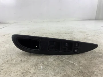 NISSAN PRIMERA P12 PANEL SZYB LEWY PRZÓD 25401AV640
