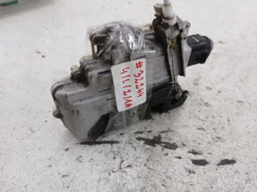 AUDI A3 8P ZAMEK DRZWI LEWY PRZÓD 4F1837015 - zdjęcie 5