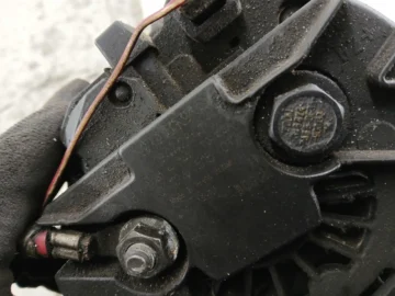 VOLVO S80 I V70 II 2.4 ALTERNATOR 9442841 120A - zdjęcie 3