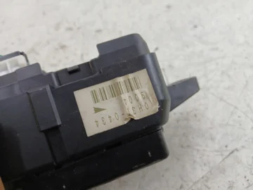 VOLVO V40 S40 I SKRZYNKA BEZPIECZNIKÓW 30889989 - zdjęcie 6