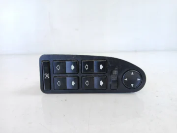 BMW E39 PANEL SZYB LEWY PRZÓD KIEROWCY 8380646