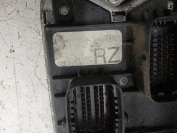 OPEL CORSA B 1.2 STEROWNIK SILNIKA 90532610 - zdjęcie 4