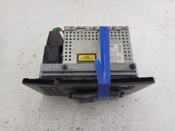 VOLVO V70 II RADIO FABRYCZNE + PANEL TELEFONU 8633582 9452057-1 - zdjęcie 2
