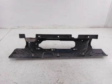 RENAULT TRAFIC II OPEL VIVARO NAROŻNIK OSŁONA MOCOWANIE LAMPY TYŁ 93857722 - zdjęcie 2