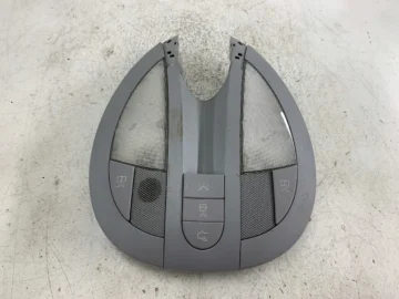 MERCEDES W211 LAMPKA PODSUFITKI OŚWIETLENIE WNĘTRZA A2118204001
