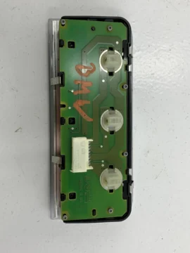 BMW E81 E87 LAMPKA WNĘTRZA OŚWIETLENIE KABINY 6951253 - zdjęcie 3