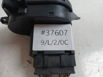 FORD FIESTA MK6 PRZEŁĄCZNIK ŚWIATEŁ 2S6T13A024AC - zdjęcie 6