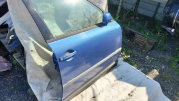 VW PASSAT B5 DRZWI PRAWY PRZÓD NIEBIESKI - zdjęcie 4
