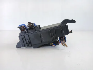 FIAT GRANDE PUNTO SKRZYNKA BEZPIECZNIKÓW BSI 00517817580 - zdjęcie 4