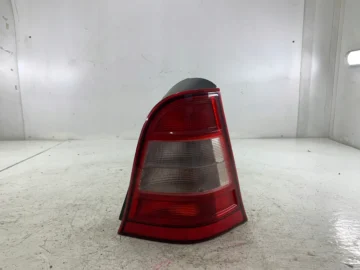 MERCEDES W168 LAMPA PRAWA TYŁ