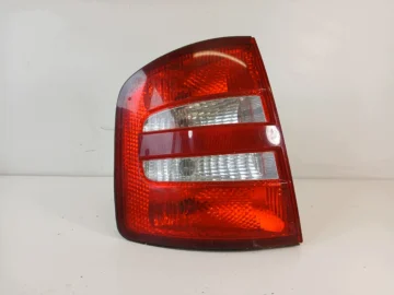 SKODA OCTAVIA II LAMPA LEWA TYŁ
