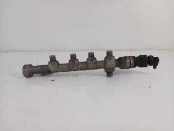 LISTWA WTRYSKOWA OPEL INSIGNIA A 2.0 CDTI 55576177