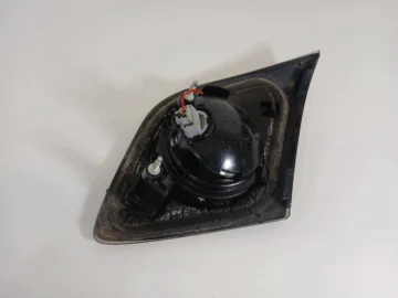 MAZDA 3 BK I LIFT LAMPA PRAWA TYŁ KLAPA - zdjęcie 3