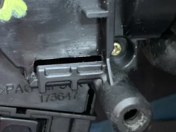 TOYOTA YARIS I PRZEŁĄCZNIK MANETKA WYCIERACZEK - zdjęcie 3