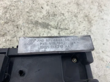 SEAT ALHAMBRA I SKRZYNKA BEZPIECZNIKÓW 7M0962258J - zdjęcie 5