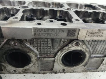 BMW F10 F11 F20 F30 2.0 D GŁOWICA SILNIKA B47 - zdjęcie 8