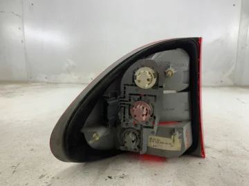MERCEDES W210 LAMPA PRAWA TYŁ A2108204864 - zdjęcie 2