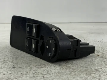BMW E39 PANEL SZYB LEWY PRZÓD KIEROWCY 8360887 - zdjęcie 4