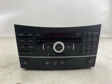 MERCEDES W212 RADIO CD NAWIGACJA NAVI A2129008304
