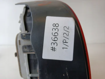 VW POLO 9N LAMPA PRAWA TYŁ - zdjęcie 6