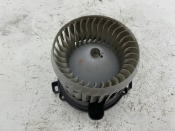 MITSUBISHI COLT VI DMUCHAWA NAWIEWU MF016070-0701