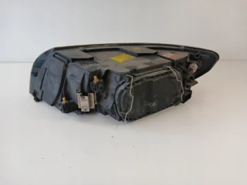 VOLVO V50 I S40 II LAMPA PRAWA PRZÓD XENON 30698890 - zdjęcie 5