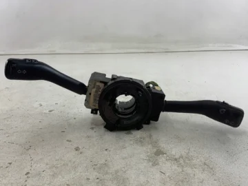 AUDI A3 8L VW GOLF IV PRZEŁĄCZNIK ZESPOLONY 8L0953513