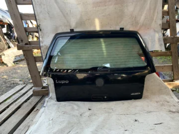 VW LUPO KLAPA BAGAŻNIKA CZARNA