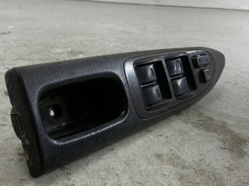 TOYOTA AVENSIS T22 PANEL SZYB LEWY PRZÓD