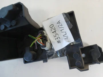 PEUGEOT 407 SEDAN WKŁAD LAMPY PRAWY TYŁ - zdjęcie 4