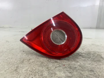 VW GOLF V LAMPA PRAWA TYŁ KLAPA 1K6945094G - zdjęcie 2