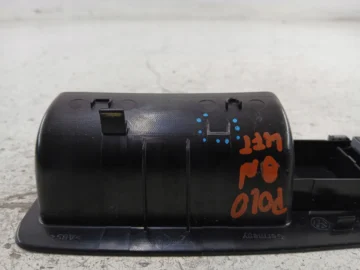 VW POLO 9N LIFT PANEL SZYBY LEWY PRZÓD - zdjęcie 6