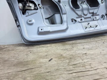 AUDI A4 B7 KOMBI KLAPA BAGAŻNIKA LY7J - zdjęcie 9
