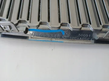 VOLVO V70 II GRILL ATRAPA CHŁODNICY 08693346 - zdjęcie 4