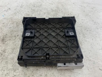 SEAT ALHAMBRA I SKRZYNKA BEZPIECZNIKÓW 7M0962258J - zdjęcie 4