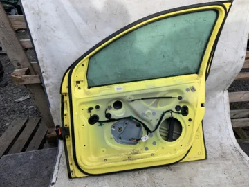 VW GOLF V DRZWI PRAWY PRZÓD LD1B - zdjęcie 2