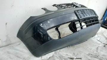 ZDERZAK PRZÓD VOLKSWAGEN POLO IV 9N CZARNY - zdjęcie 2