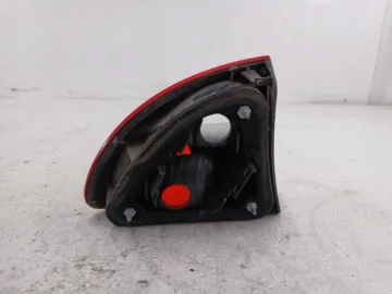 SEAT LEON I LAMPA PRAWA TYŁ W BŁOTNIK - zdjęcie 4